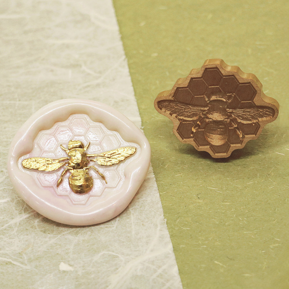 A 3D relief bee wax stamp from AMZ Deco.