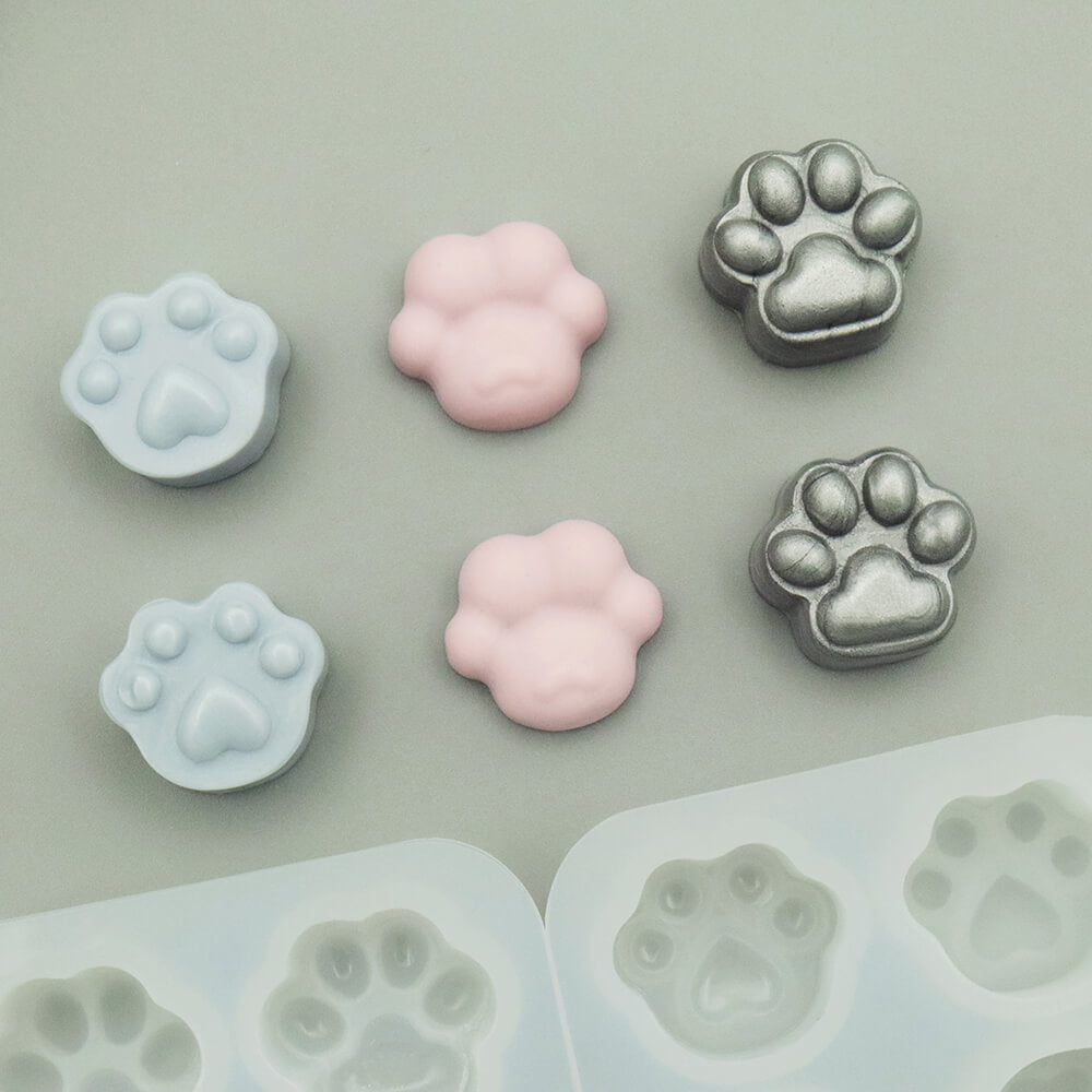 Easy to Use Cat's Paw Silicone Wax Mold from AMZ Deco